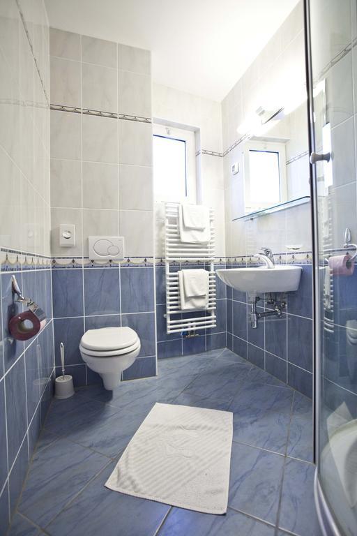 Studio Apartmani Bijeli Delfin Biograd Na Moru Quarto foto